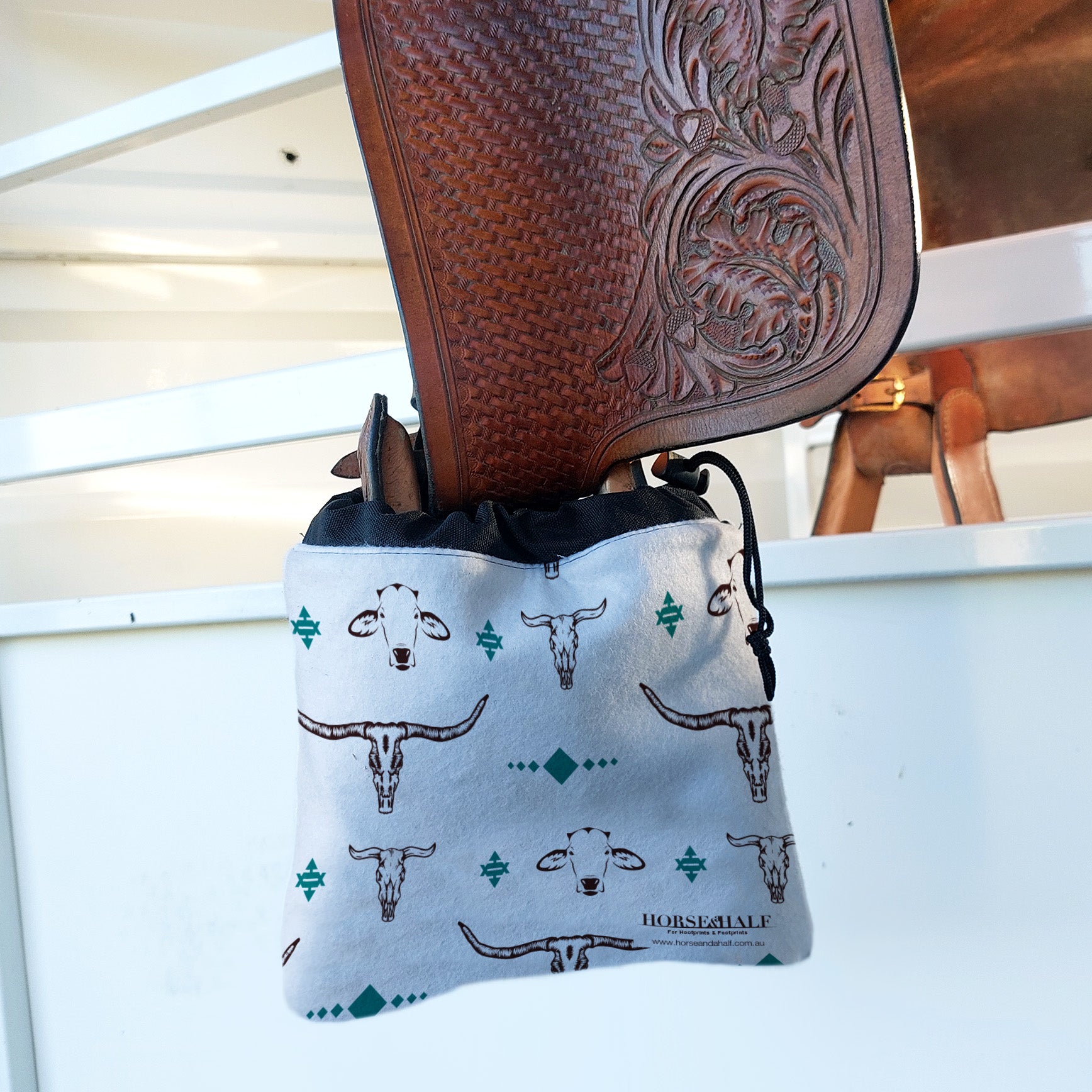 Cow Heads Stirrup Covers